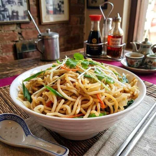 Veg Hakka Noodles